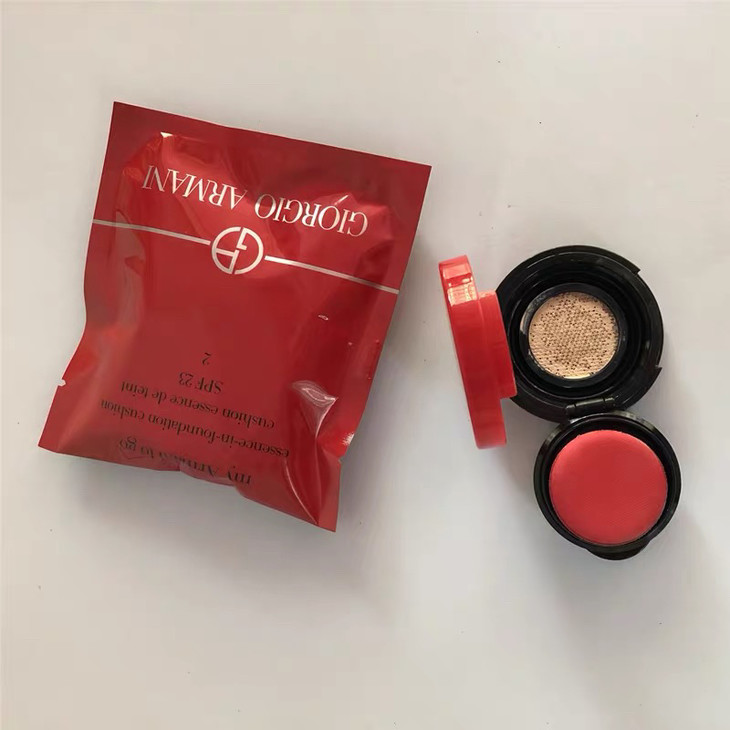 底妆大师到货阿玛尼红气垫小样17g
