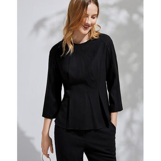 EITIE爱特爱春季新款气质通勤百搭纯色经典羊毛T恤小上衣女6113802 商品图10