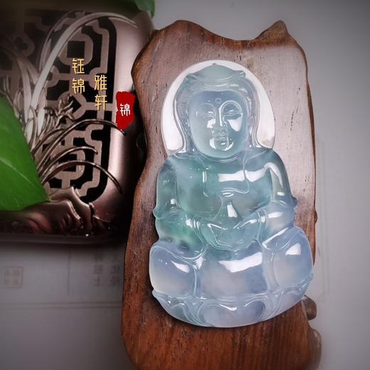 翡翠春带彩冰种观音挂件 商品图6