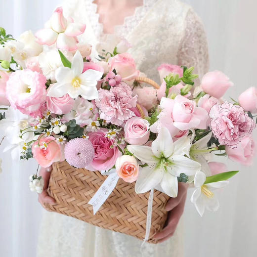 生日鲜花玫瑰花篮礼花送女生朋友爱人闺蜜领导长辈探望花店鲜花送货上门 商品图0