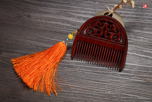 朝夕情思小叶紫檀扇形木梳