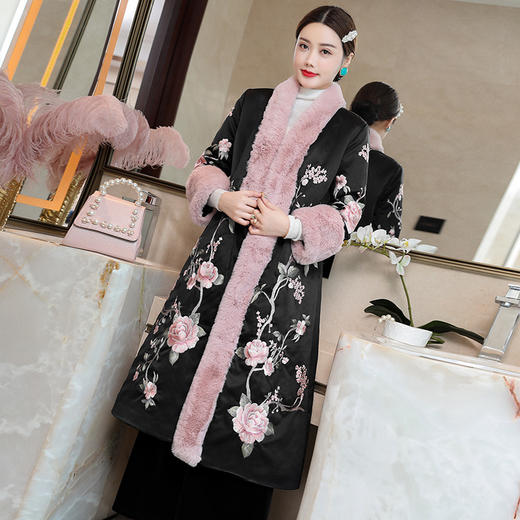 MY-3906复古刺绣旗袍式唐装棉衣外套中长款夹棉加厚保暖棉服大衣 商品图2