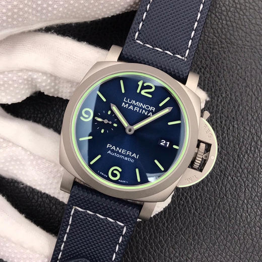 VS新品沛纳海44MM “超级夜光”PAM1117 镂空三文治超级夜光表盘 商品图2