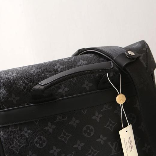 点此购买lv男士黑色老花斜跨邮差包尚166902