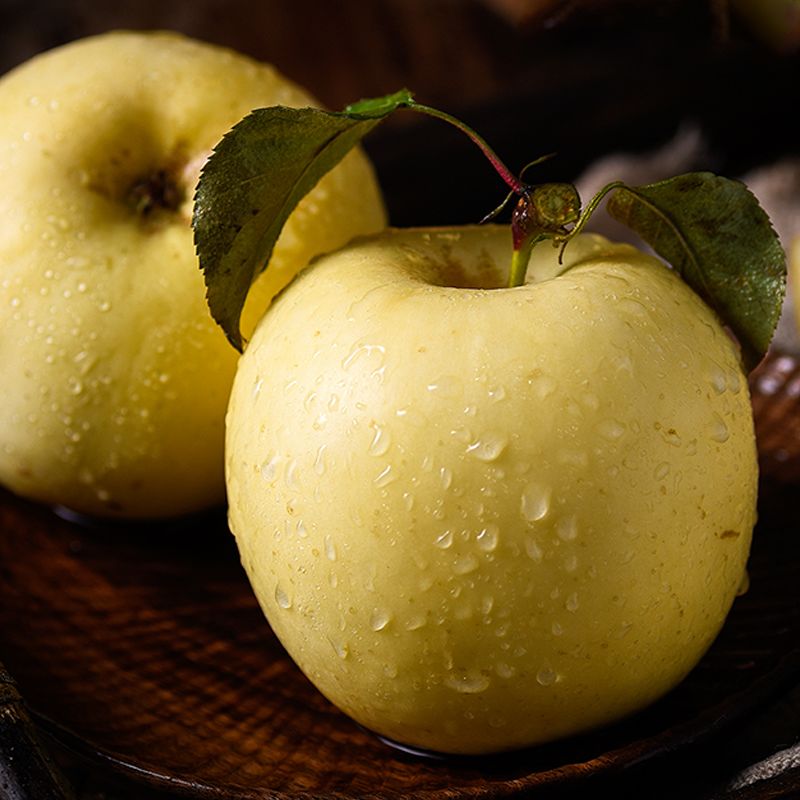 吴叔家有不少好吃的苹果，这款“金苹果”又忍不住推荐给大家！毫不夸张