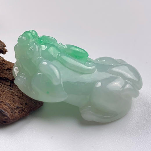 派瑞翡翠 翡翠挂件 糯种 飘绿花 商品图1