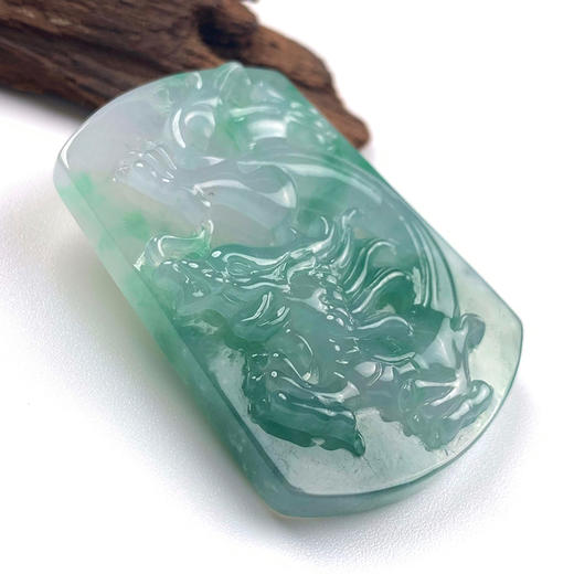 派瑞翡翠 翡翠挂件 糯种 飘绿花 商品图3