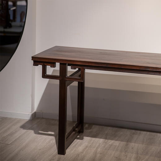 清代 红木独板拐子纹打洼小画桌 商品图4