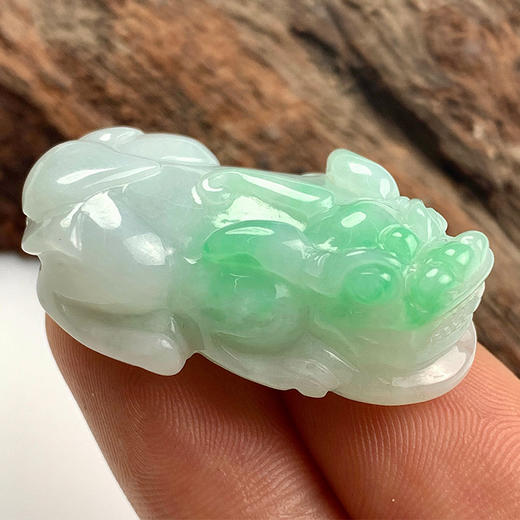 派瑞翡翠 翡翠挂件 糯种 飘绿花 商品图2