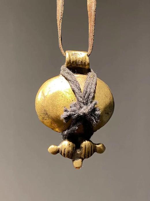 藏传利馬铜镶珊瑚嘎乌盒， 顺丰包邮 商品图5