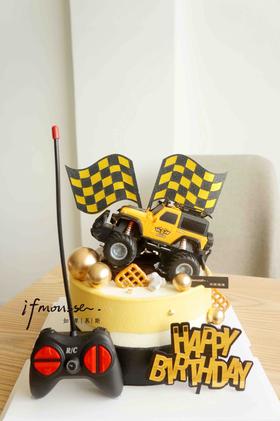 「男孩」遥控越野车