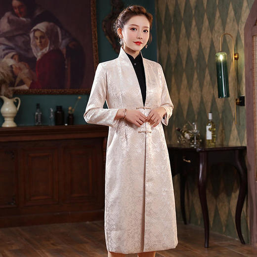 XGT-T2491修身舒适软提花中国风夹棉旗袍外套 商品图3