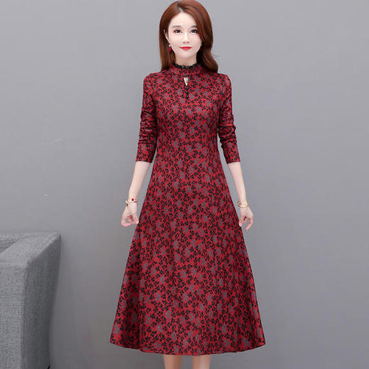 YWE-TYH-7080冬装新款减龄时尚貂绒印花连衣裙 商品图2