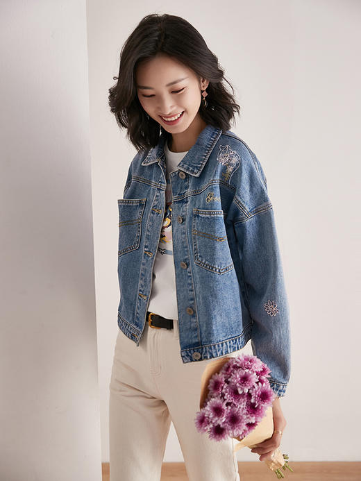 动物刺绣短款显腰落肩口袋长袖方领牛仔外套女 商品图3