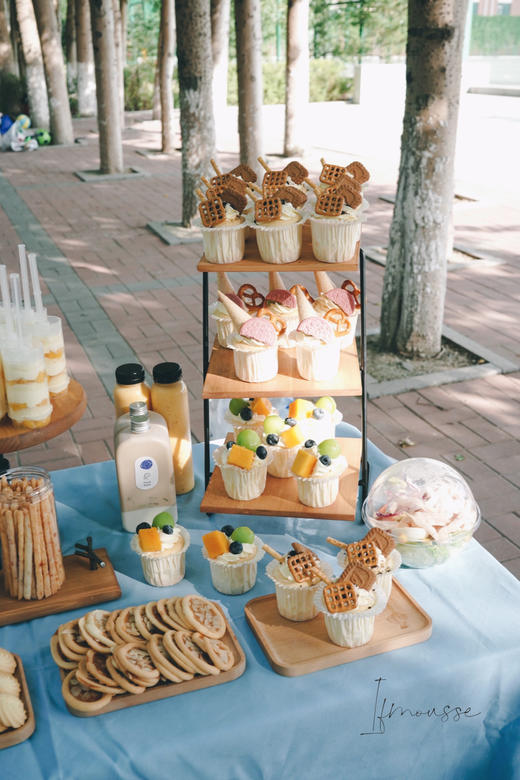 「甜品台」简约高性价比甜品台 联系客服 商品图1