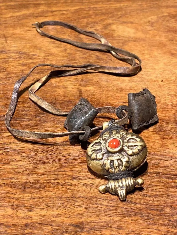 藏传利马铜镶珊瑚嘎乌盒, 顺丰包邮