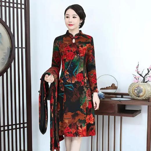 MQ-MZL8135冬装新款加绒加厚连帽旗袍连衣裙两件套 商品图2