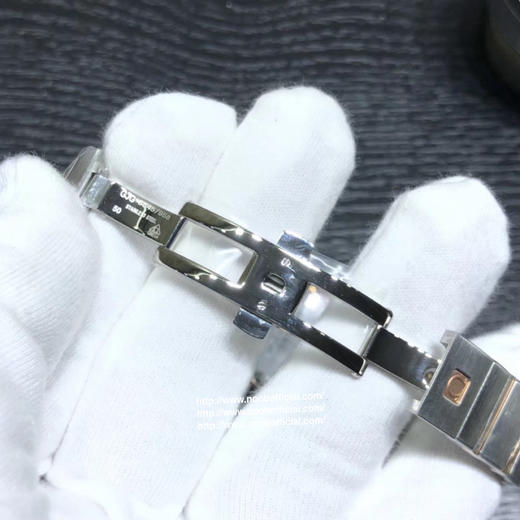 8848F厂岀品欧米茄星座系列，24毫米 搭载原版欧米茄1376专用机芯优势1，真钻一级贝母字面2，表带工艺还原专柜，更舒适，工艺目前为止独家3，表带18K金盾牌，还原专柜，比市场更逼真，四个角无缝 商品图4