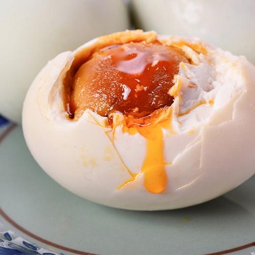 【田小妹爆油烤鸭蛋】65g*10枚/盒，个个爆油，拌饭、卷饼，香~ 商品图3