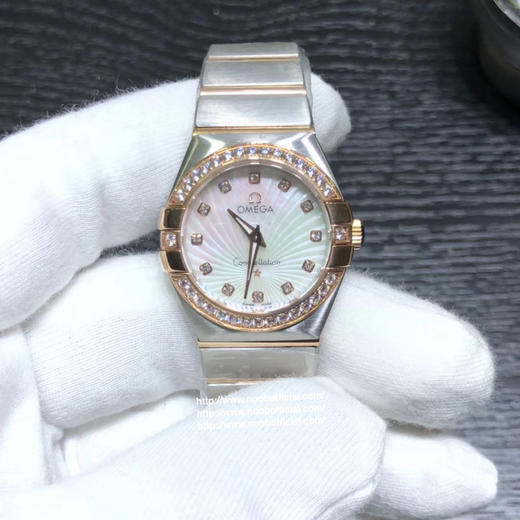 8848F厂岀品欧米茄星座系列，24毫米 搭载原版欧米茄1376专用机芯优势1，真钻一级贝母字面2，表带工艺还原专柜，更舒适，工艺目前为止独家3，表带18K金盾牌，还原专柜，比市场更逼真，四个角无缝 商品图0