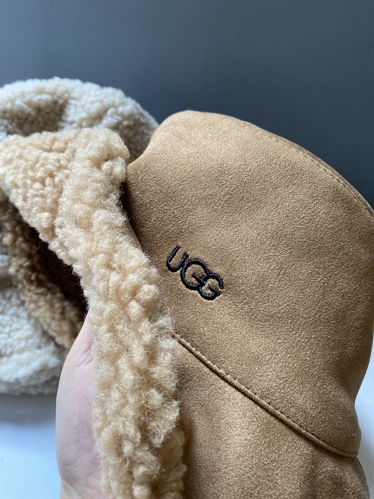 ugg火遍时尚圈羊羔毛渔夫帽