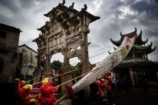 【行摄年味中国】狂舞徽州叠罗汉、嬉鱼灯、狮子舞、板凳龙春节民俗5天摄影（正月初一） 商品图5