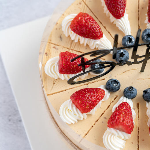 慕斯蛋糕 焦糖夏威夷果慕斯 慕斯蛋糕07 甄选低脂奶油 绵软巧克力蛋糕胚 商品图1