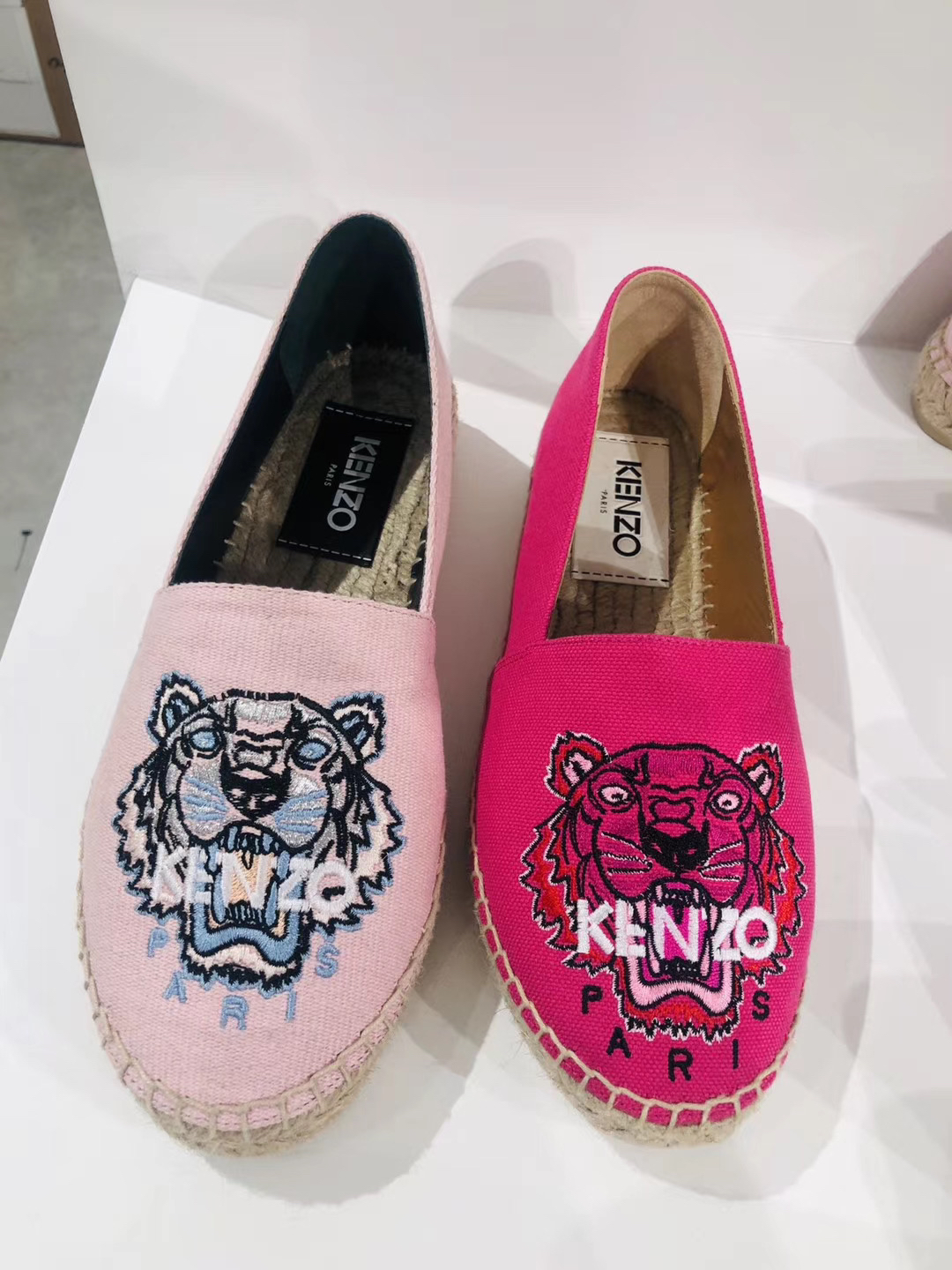 kenzo凯卓虎头刺绣女鞋橡胶底跟高约2cm