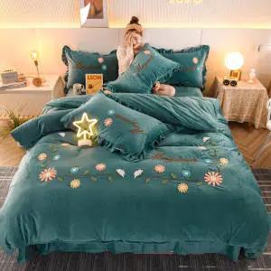 PDD-韩版高档牛奶绒四件套水晶绒加厚加绒保暖珊瑚绒纯色法莱绒公主风 商品图1