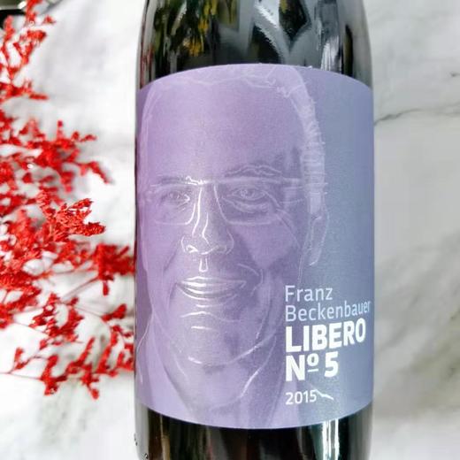 【“足球皇帝”贝肯鲍尔亲笔手签限量版！】南非黑地产区朗姆索克酒庄贝肯鲍尔自由人5号干红葡萄酒750ml*1 商品图0
