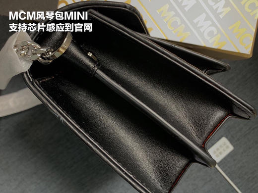 秋冬特价💰550 原单品质MCM（芯片版）迷你风琴包20349，时尚别致，其前翻盖月桂叶锁扣设计彰显经典魅力 商品图3