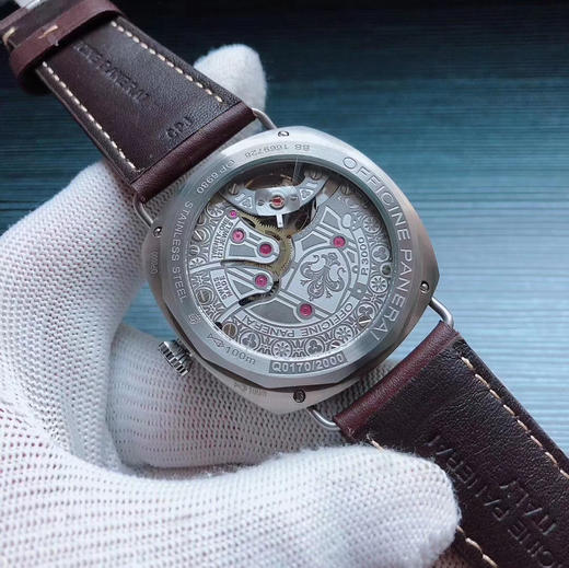 N出品：noobmaker新神器-高版本佛罗伦萨限量版PAM00672震撼登场引领潮流，精工细琢，雕花工艺全新升级，整表采用316精钢雕刻，纹路圆润清晰，极具历史感与复古色彩！ 商品图7