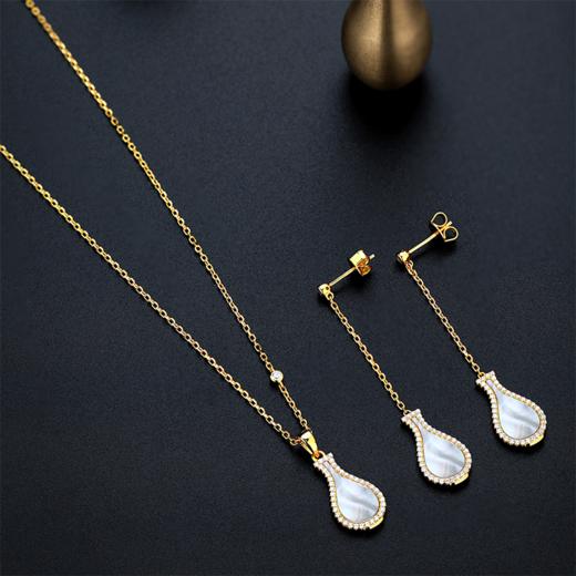 【采购专享】宫里的世界 岁岁平安银镀金贝母镶嵌 耳钉 商品图3