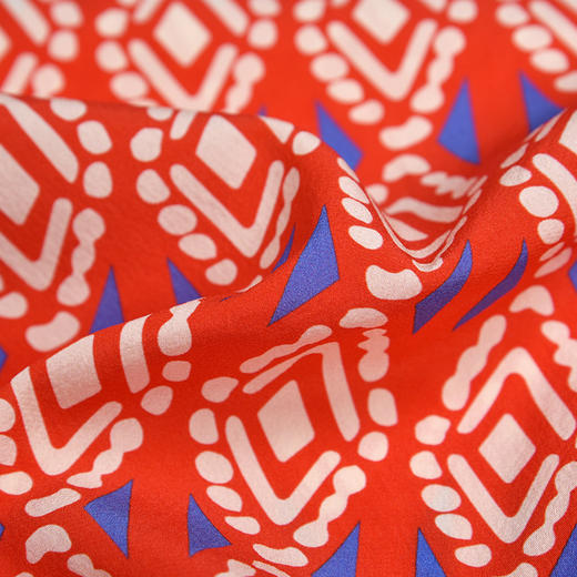 圣三利女装 新款浪漫波西米亚几何印花基础款真丝衬衫SL2024140 商品图3