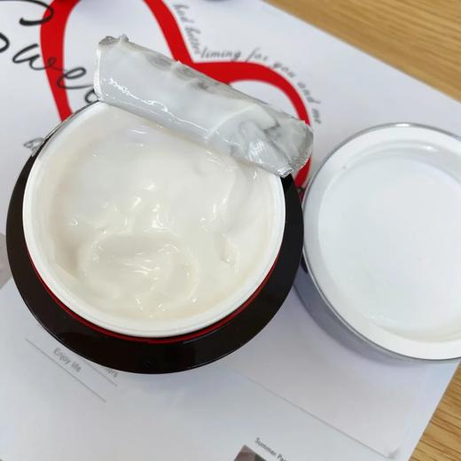 章小蕙推荐 西班牙院线品牌杰曼妮Germaine塑维分子颈霜 50g（3到5天发货） 商品图1