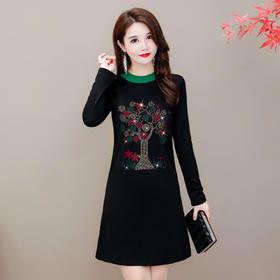 HT-320-1338 2020秋冬新款加绒加厚打底衫中长款大码显瘦烫钻洋气连衣裙