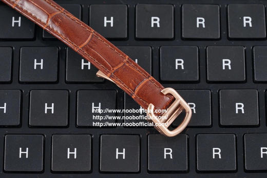 GS卡地亚热门大作——优雅的美式坦克WSTA0016腕表曼妙登场！苗条多姿的外形，简约秀丽的设计，是现代女性的不二之选 商品图5