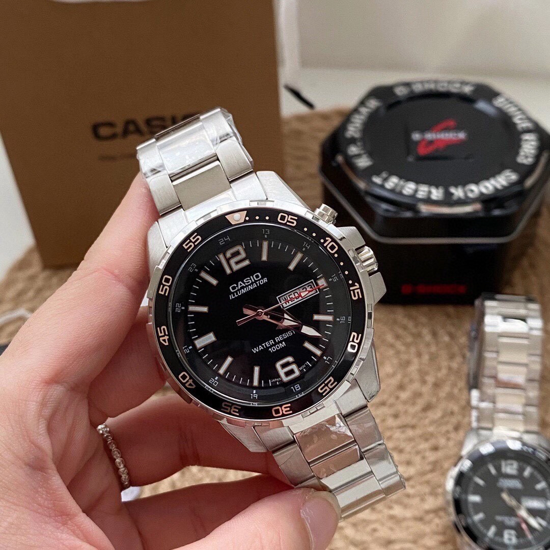 卡西欧水鬼mtd-1079d系列石英腕表 大表盘显示清晰,走时精准确,商务