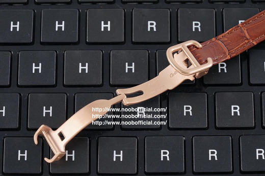 GS卡地亚热门大作——优雅的美式坦克WSTA0016腕表曼妙登场！苗条多姿的外形，简约秀丽的设计，是现代女性的不二之选 商品图7