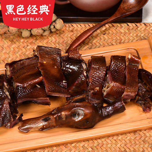 【2025门店换购】黑色经典酱板鸭318g/袋 商品图3