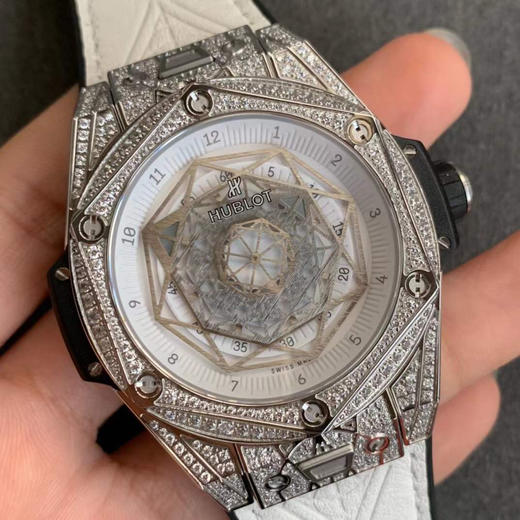 宇舶恒宝全新"豪华版"big bang刺青满钻腕表,终于上线啦!