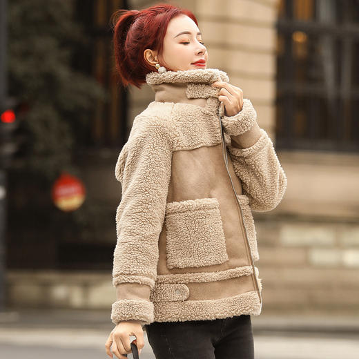 沫晗依美冬季新品时尚百搭拼接加厚短款羊羔绒外套