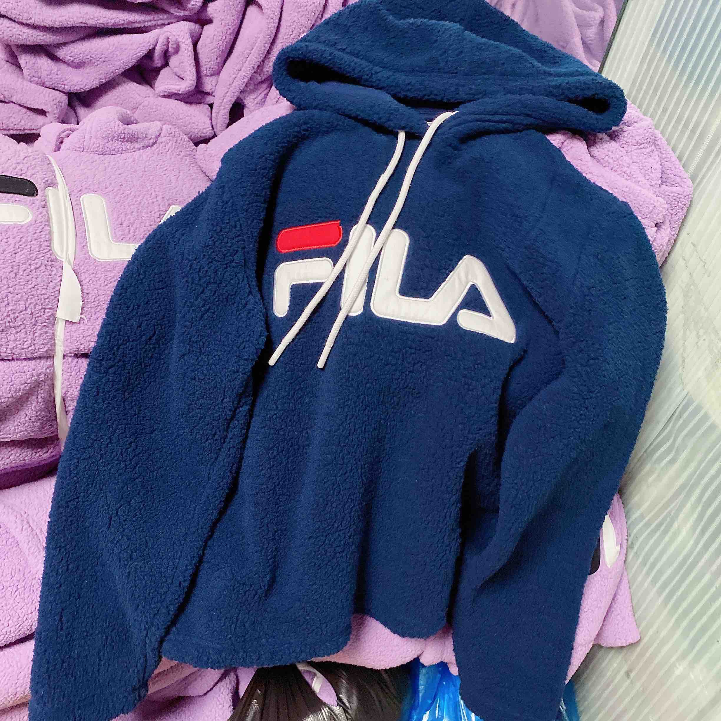 fila情侣藏青色卫衣