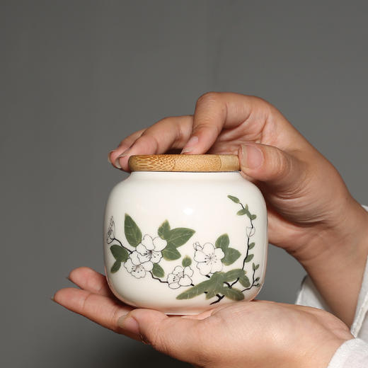 茶叶罐手绘小清新梨花茶叶罐