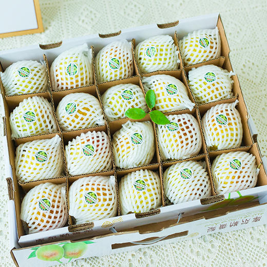 库尔勒香梨礼盒装   20枚装（120g-150g）6斤-7斤 商品图4