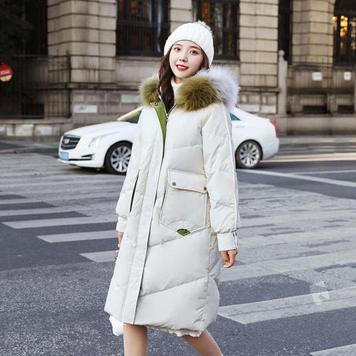 YHSS-003a40新款潮流时尚气质撞色大毛领中长款大口袋加厚保暖羽绒服外套 商品图2