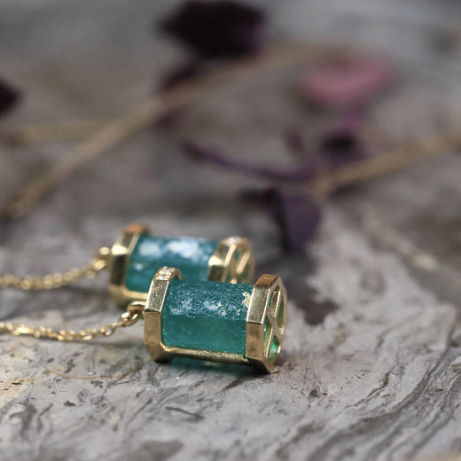 汉代八棱琉璃棒耳线 商品图2