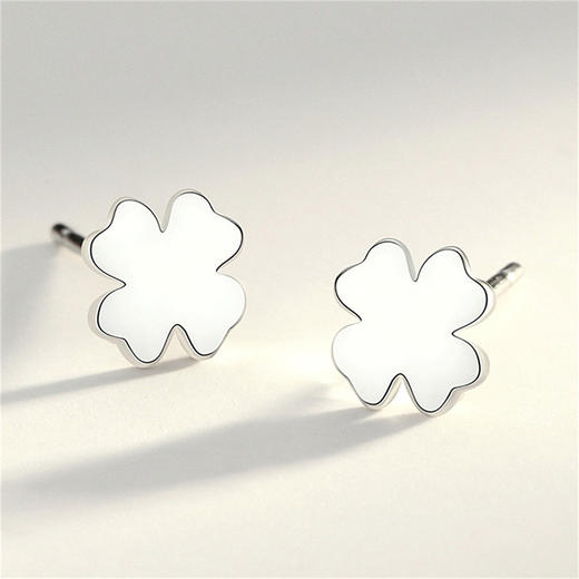 【winy】经典四叶草银耳钉s925
