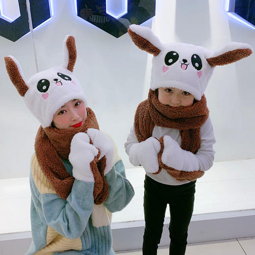 【亲子款】会动兔耳朵帽子 秋冬儿童骑车防风帽围巾帽子手套一体三件套包头帽 商品图3