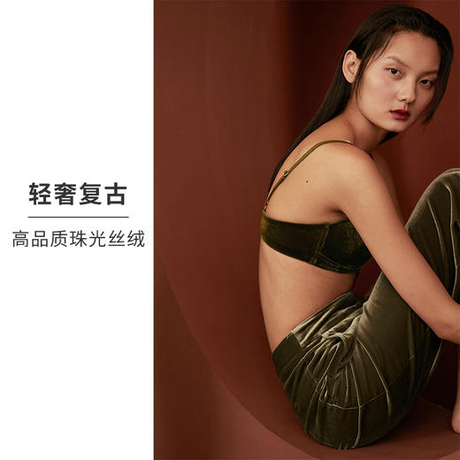 HSIA遐无钢圈内衣套装女珠光丝绒性感胸罩新款法式三角杯小胸文胸 商品图3